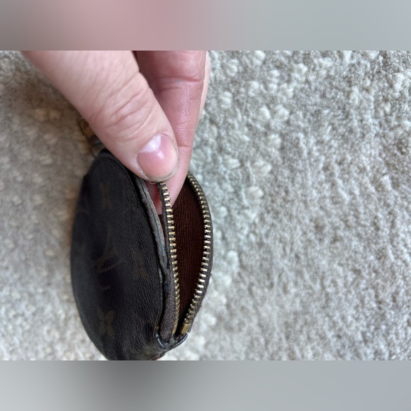 Louis Vuitton vintage authentic coin purse - Picture 6 of 7